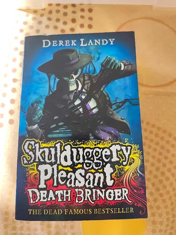 Charity Sale : Skulduggery Pleasant: Death Bringer by Derek Landy (Paperback)