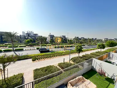 Corner 4 Bedroom + Maid Townhouse | Single row