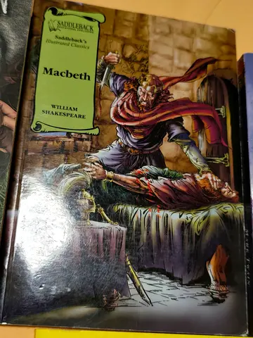 Macbeth by William Shakespeare (Saddleback Illustrated Classics) - Hardcover