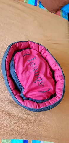 Bolstered Small Dog Bed with Removable "(Lounge)" Cushion – Red & Charcoal