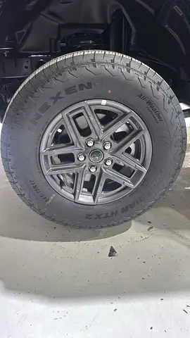 NEXAN ROADIAN HTX2, 245/75R17 tire/ tyre
Asking price, 400 AED