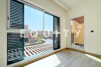 Move in Now | Brand New Community | Lagoon