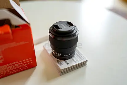 Sony FE 50mm F1.8 (SEL50F18F) Full Frame Lens with Box