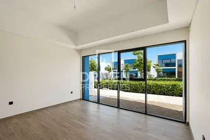 Close Swimming Pool | Closed Kitchen | Large Layout