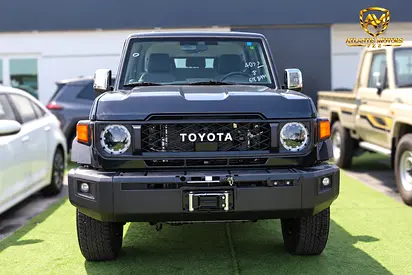 2026 Toyota Land Cruiser 70 Series LC 76 VXR GCC Specs
