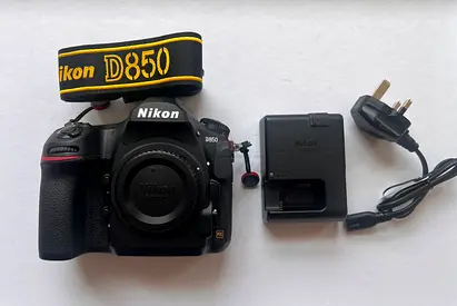 Nikon D850 in brand new condition
