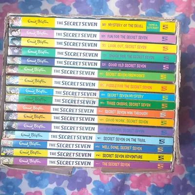 Fiction book pack