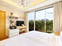 Luxurious | Fully Upgraded | Fully Furnished