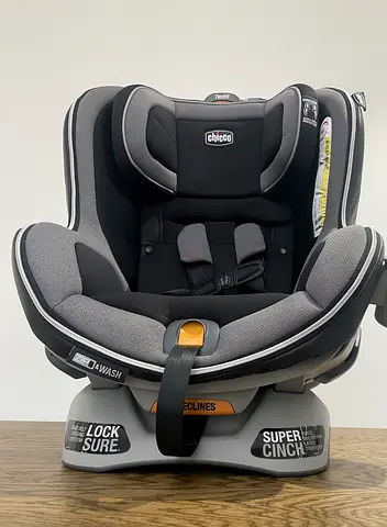 Car Seat - Chicco