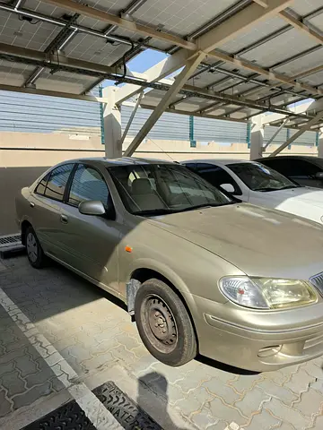 2002 Nissan SUNNY 照片 3