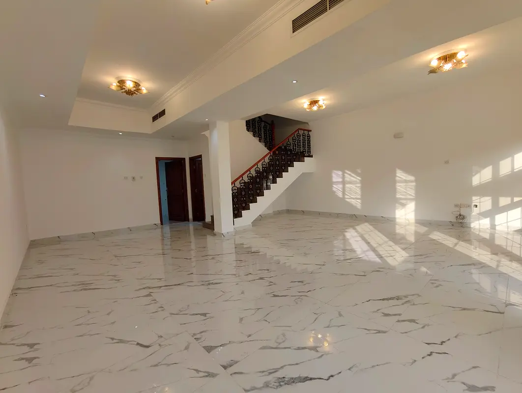 2 MASTER BEDROOM'S| 1 BEDROOM OUTSIDE WASH ROOM| MAIDS ROOM|COVERED PARKING |