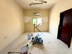 1 BHK APARTMENT FOR FAMILY // NO DEPOSIT // ROAD SIDE BUILDING