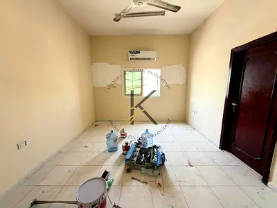 1 BHK APARTMENT FOR FAMILY // NO DEPOSIT // ROAD SIDE BUILDING