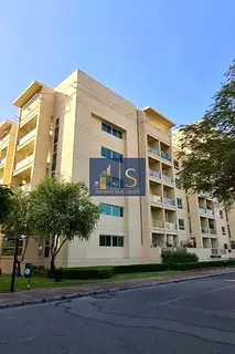 VASTU COMPLIANT | WELL MAINTAINED | LARGE LAYOUT
