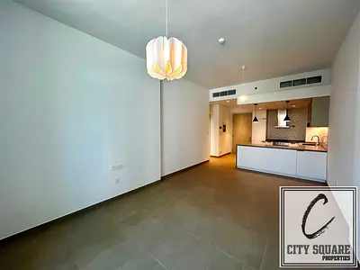Available end of November I Spacious I Bright