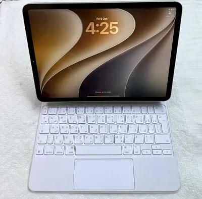 I Pad Pro 4th Generation 11 inch 256GB Wifi+Cellular+Keyboard