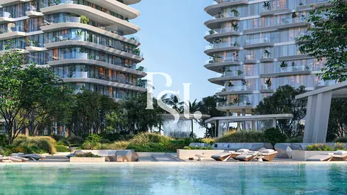 Resort-Style Amenities | Marina & Beachfront View
