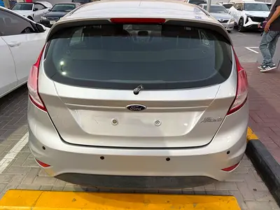 2015 FORD FIESTA 照片 6