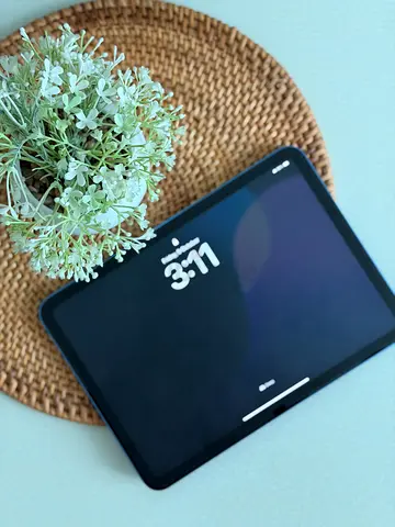 Apple iPad 10th Generation in Great Condition