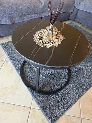 Round Marble-Effect Nesting in Excellent Condition. Pick up Motor City