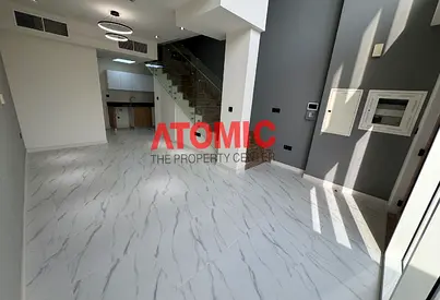 Prime Location,Close to The Park,Brand New!