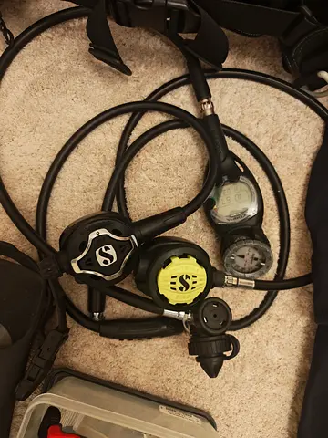 Scubapro MK25 S600 with Suunto Cobra diving computer