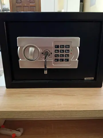 Small Electronic Home/Office Safe with Key Override - Good Condition