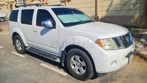 2011 Nissan Pathfinder GCC Specs in Good Condition