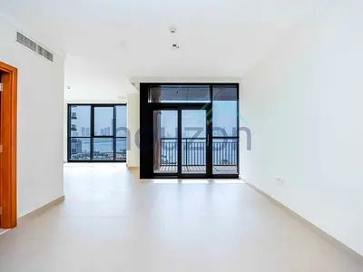 Modern 3BR+ M/Room | Sea + Sky View | Balcony