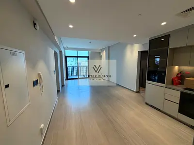 Luxury Living | Brand New | Community View