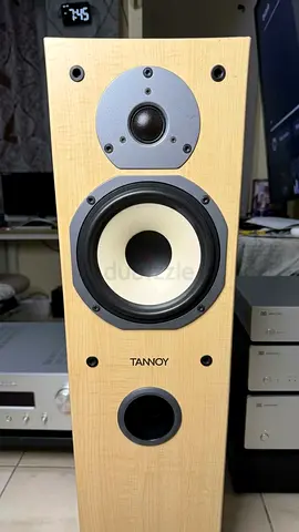 Cambridge home theatre Azur 540 r with 2 tannoy speakers (MX3)