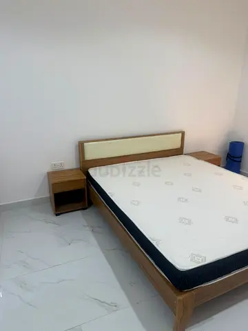طقم غرفة نوم كامل مع فرشة طبيةComplete Bedroom Set with Medical Mattress