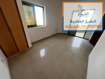 صاله منفصله بالنعيميه 3 مقابل السفير مول شقه مضيئه بالكامل تسهيلات بالدفعات صيانه كامله ع المالك
