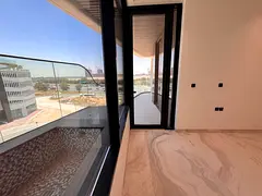PRIVATE POOL - 3 BEDROOM WI/STUDY - HIGH RETURN