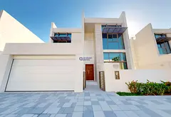 Upgraded | Furnished | Corner Villa | Vacant