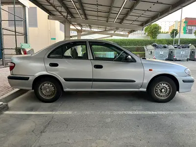 2002 Nissan SUNNY 照片 4