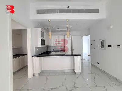 Unfurnished 1BR | Community View | Fitted Kitchen