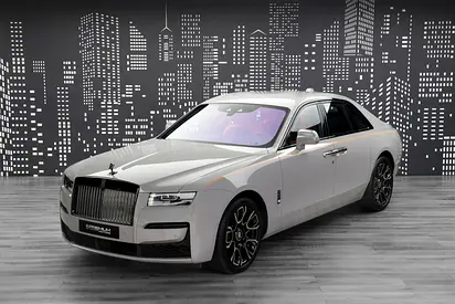 ROLLS ROYCE | GHOST BLACK BADGE | GCC SPECS DEALER WARRANTY + SERVICE CONTRACT