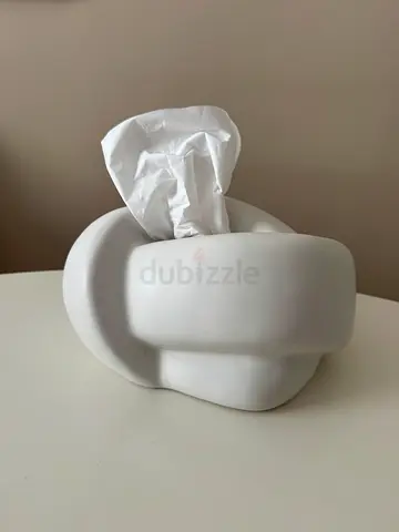 White Ceramic Tissue Holder / Napkin Dispenser - Simple Design