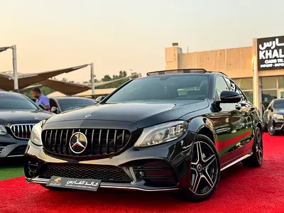 مرسيدس بنز C300 AMG 2021 بحالة الوكالة التامة وسعر عرض ممتاز.
