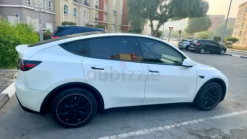 Tesla Model Y Long Range 2024 GCC Specs