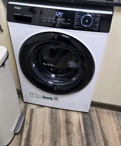 Washing machine Haier 8KG rarely used