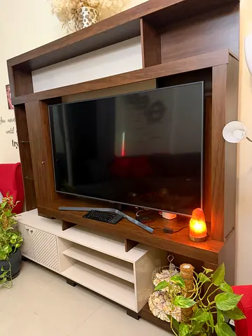 Large tv unit