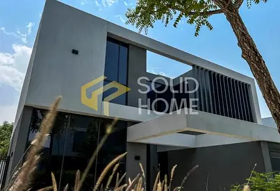 Distress Deal | Corner | Private Pool | Spacious