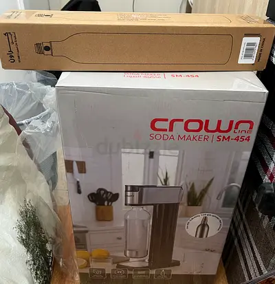 Crown soda maker