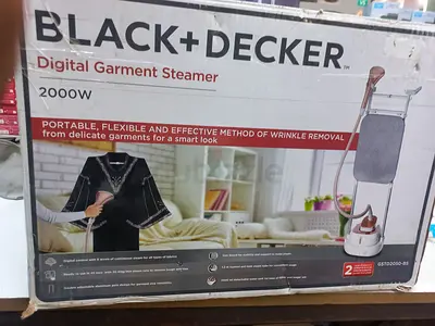 Black+Decker 2000W Digital Garment Steamer - Good Working Condition
