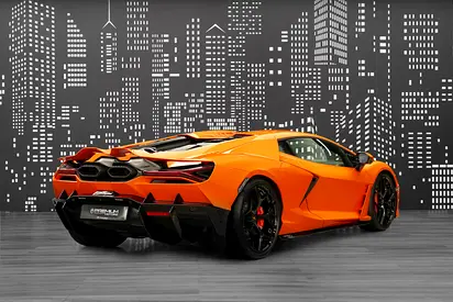 صورة 5 لـ 2024 Lamborghini REVUELTO
