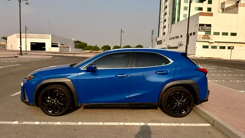 صورة 6 لـ 2022 Lexus UX-SERIES