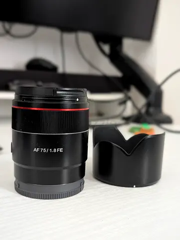 Samyang AF 75mm F1.8 Compact Auto Focus Telephoto Lens for Sony FE Mount