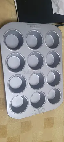 12-Cup Non-Stick Muffin / Cupcake Baking Tray Prestige brand